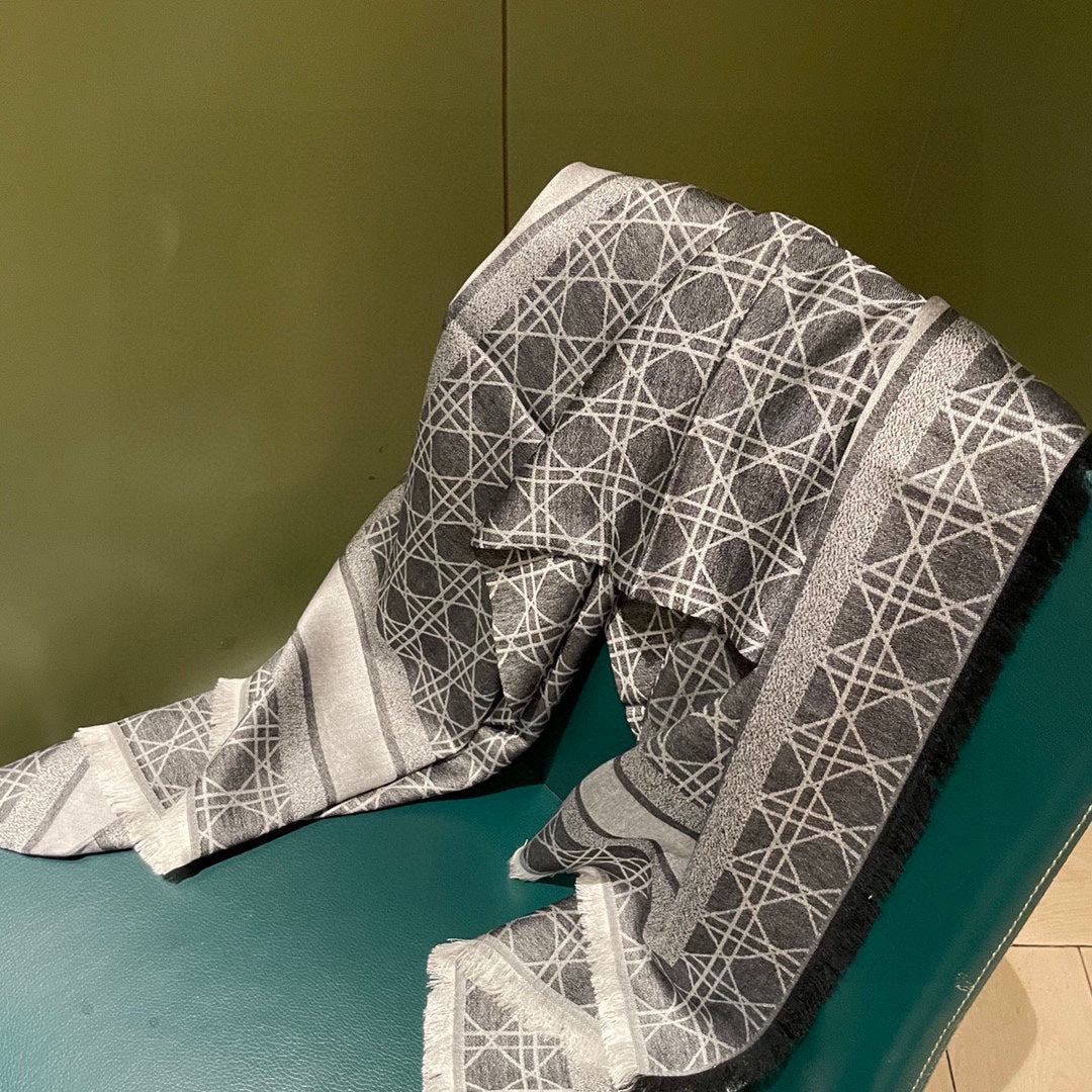 SQUARE SCARF 140 CM IN BLACK MIX WHITE  WOOL AND SILK 415454 mysite