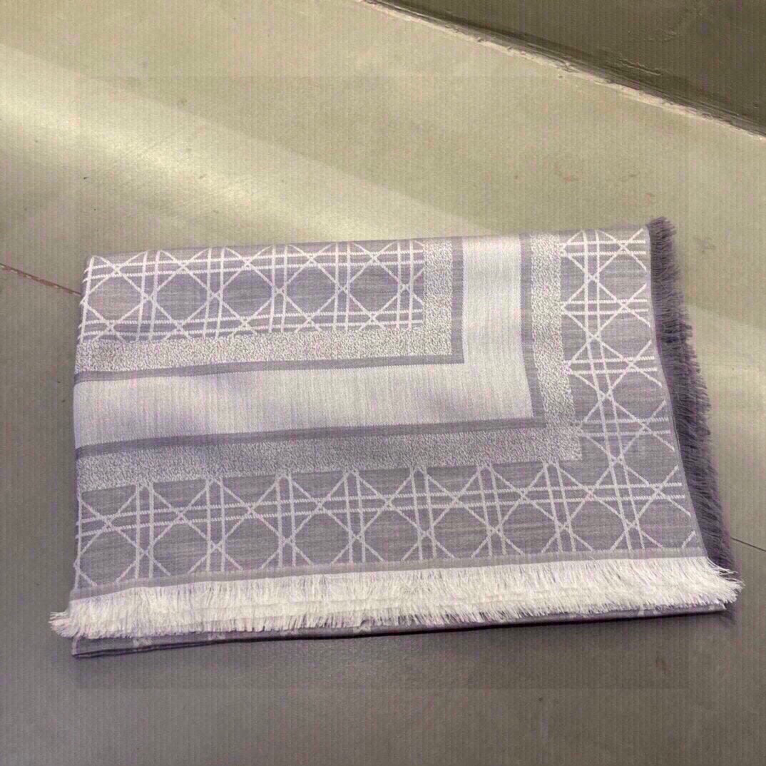 SQUARE SCARF 140 CM IN LIGHT PURPLE MIX WHITE  WOOL AND SILK  415456 mysite