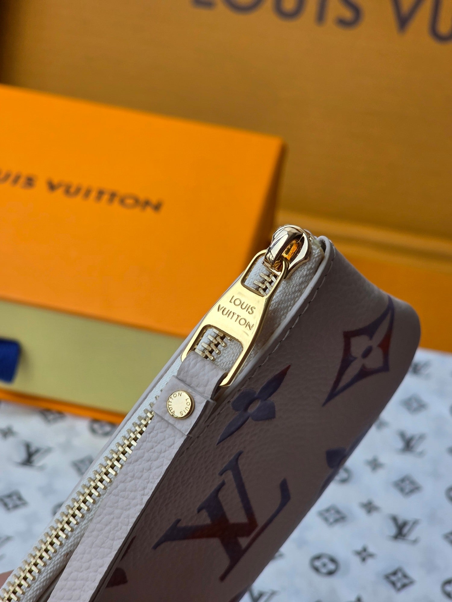 LV M25597 Key Pouch Dream Beige Embossed Grained Cowhide GHW mysite