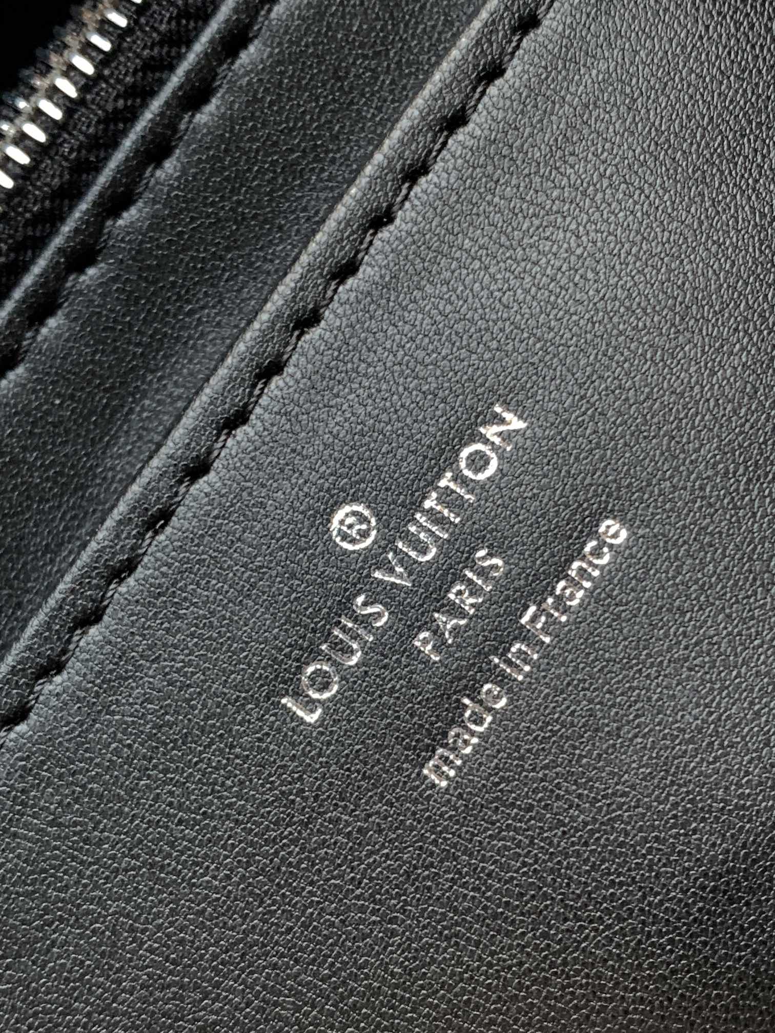 LV WOC Go-14 20cm White Black Blue Sheepskin Metal HW mysite