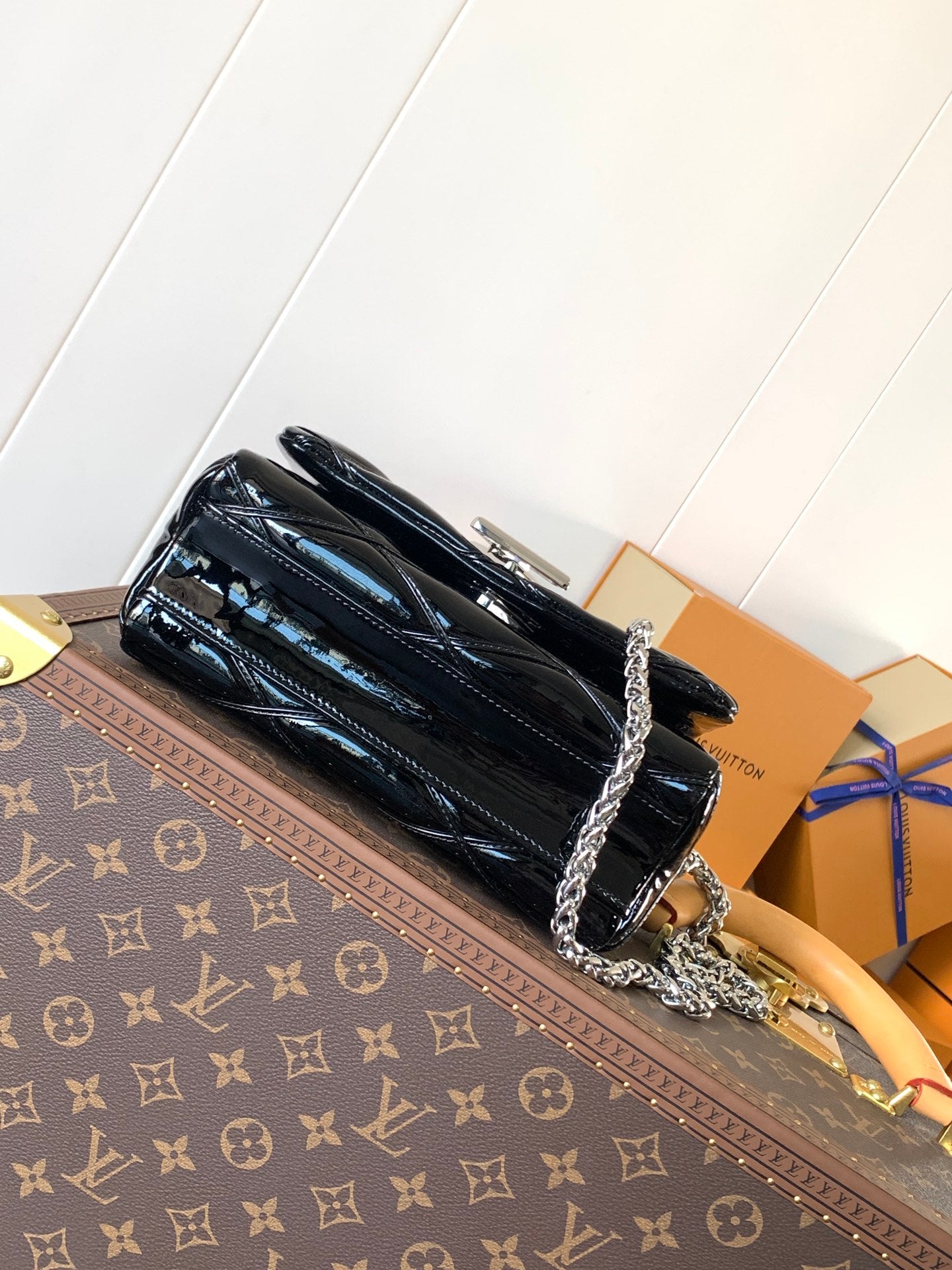 LV GO-14 MM 23cm Black Patent Leather Metal HW mysite