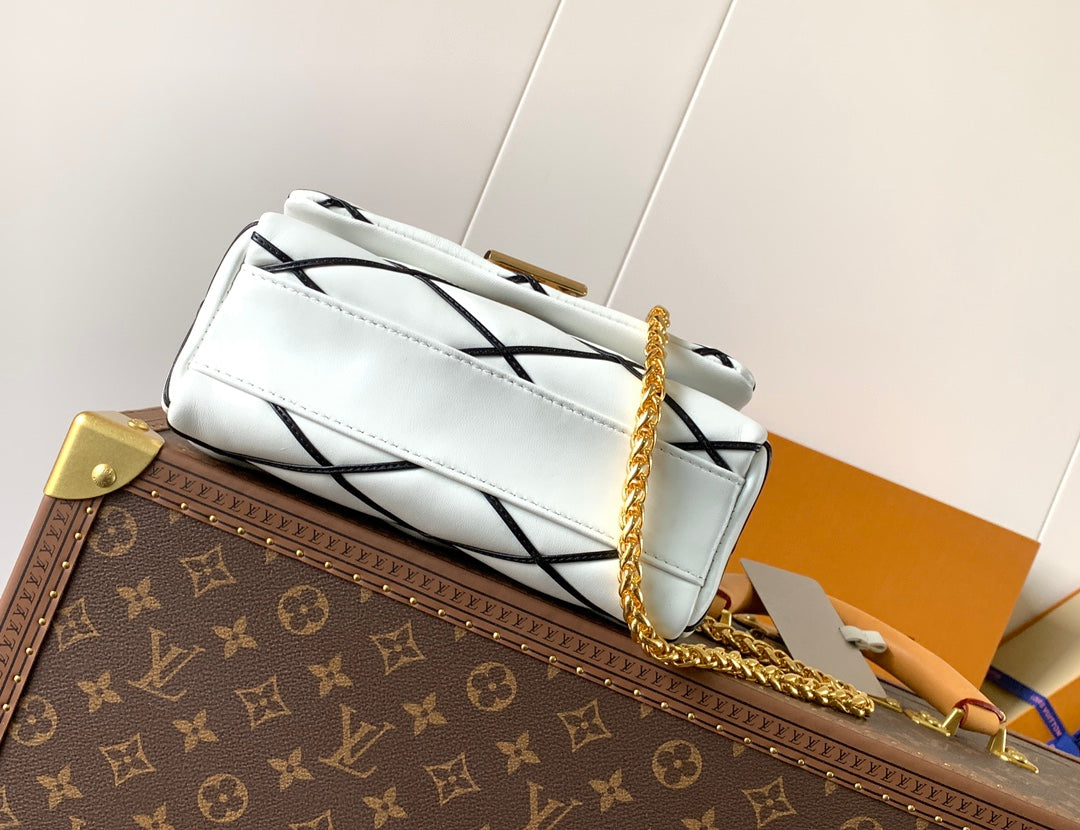 LV M22890 GO-14 MM 23cm Black White Lambskin GHW mysite