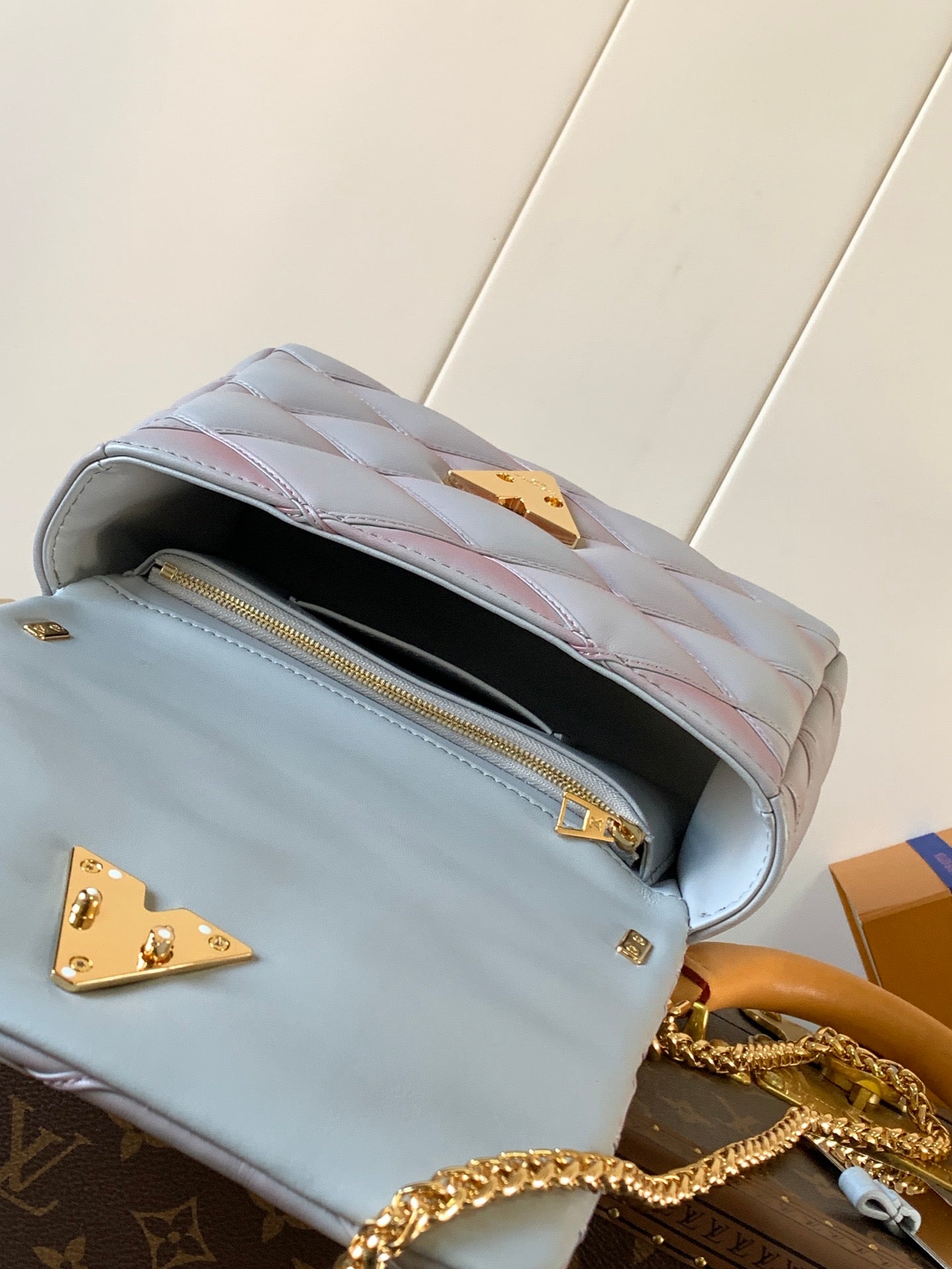 LV GO-14 MM 23cm Mix Pink Blue Lambskin GHW mysite