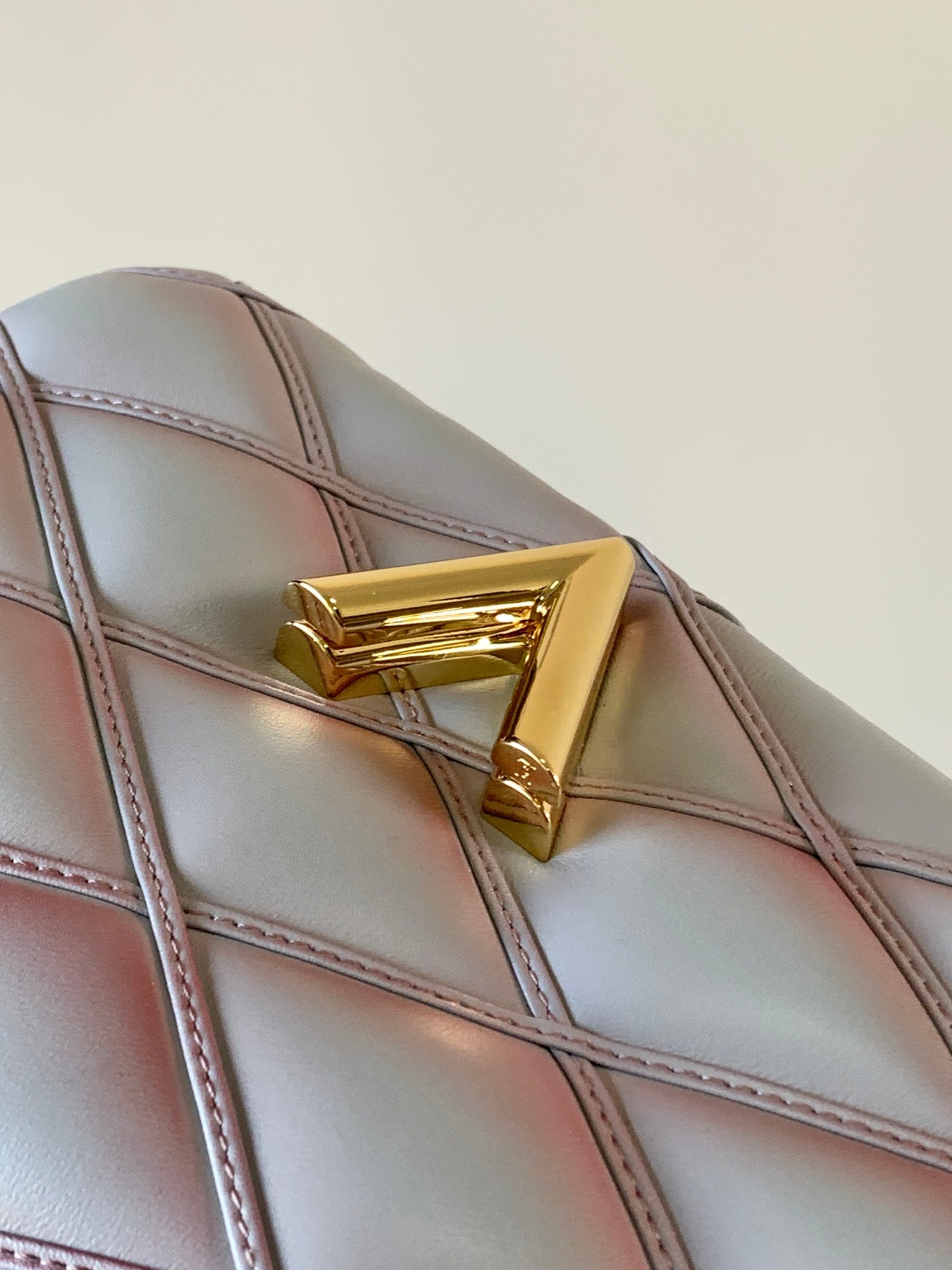 LV GO-14 MM 23cm Mix Pink Blue Lambskin GHW mysite