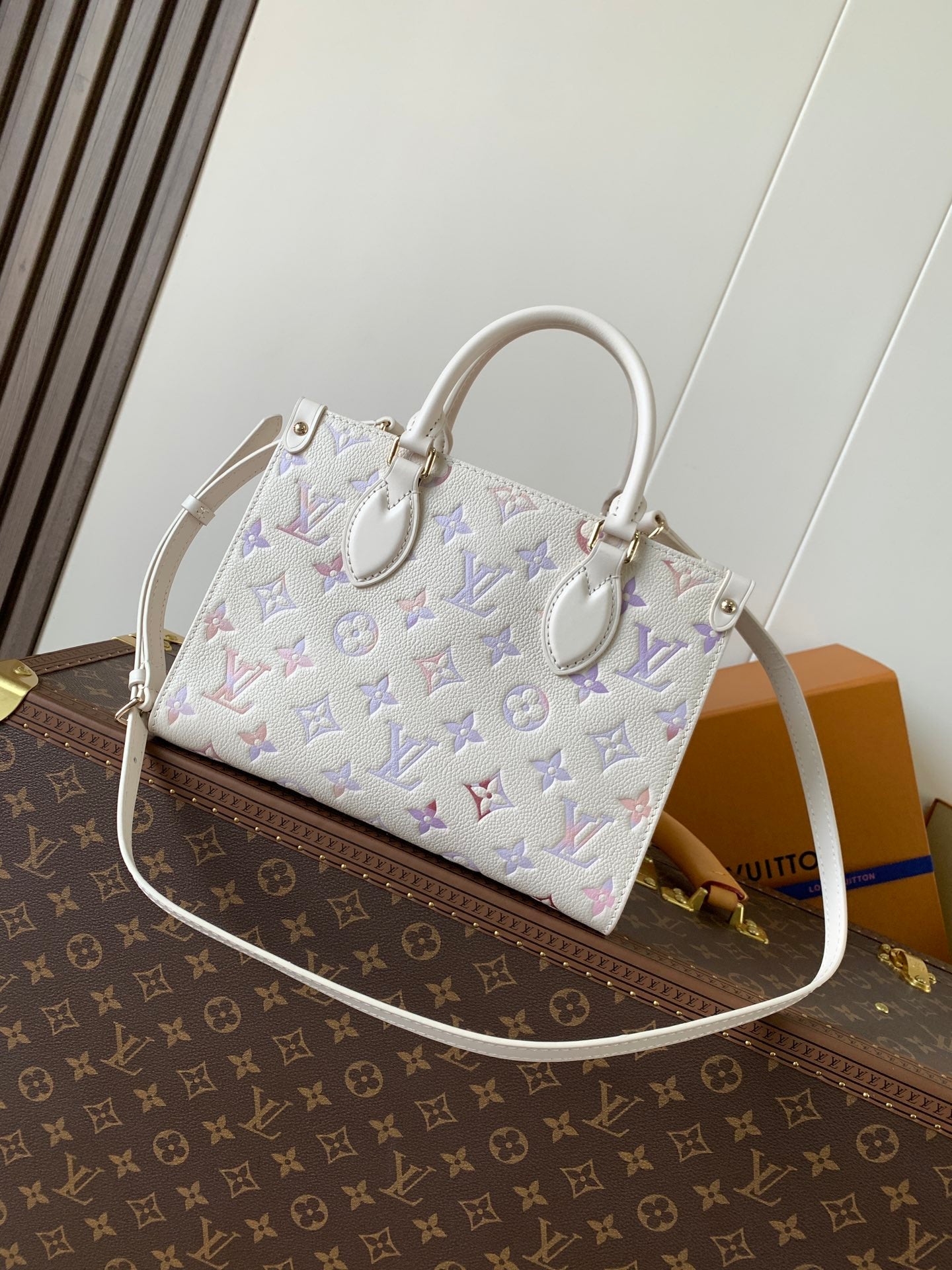 LV OnTheGo PM  Dream Monogram Embossed Cowhide-Light GHW mysite