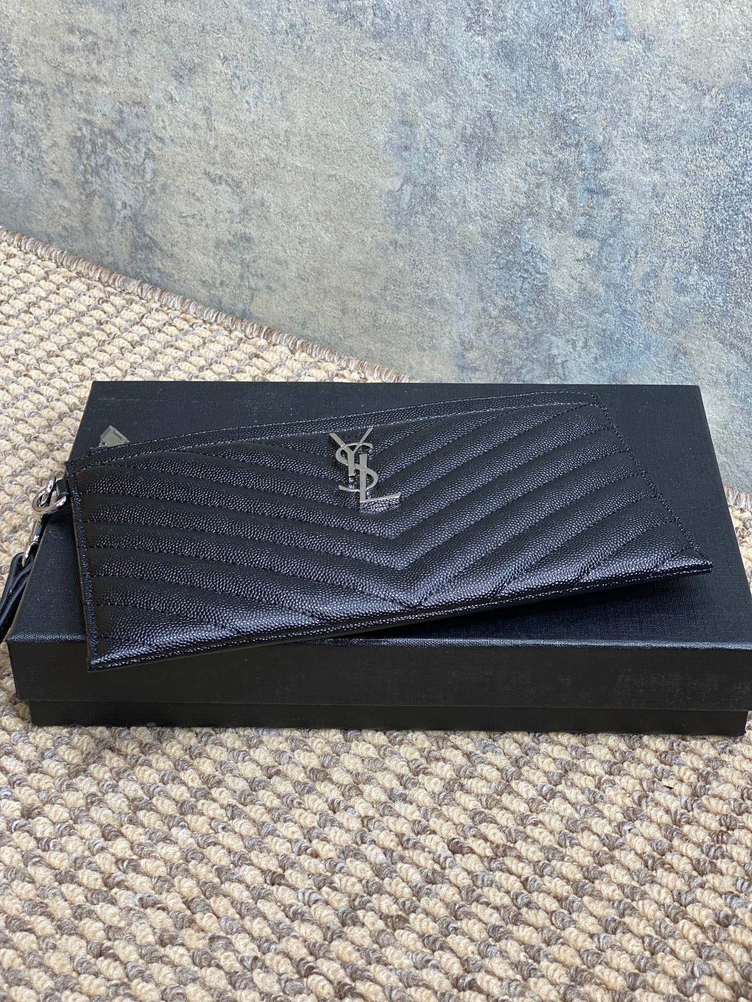 YSL Hardware Logo Zipper Clutch 23cm Black Caviar Cowhide mysite