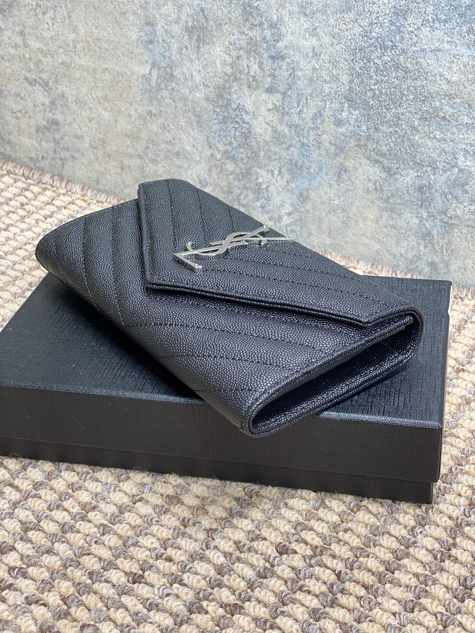 YSL Cassandre Envelope Flap Wallet Black Caviar Cowhide Sliver HW mysite