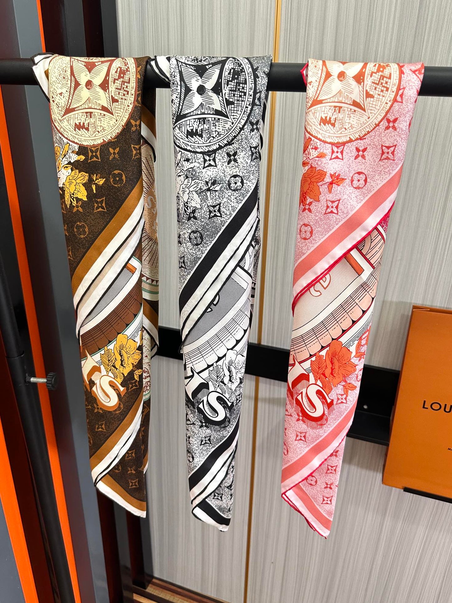 SQUARE SILK SCARF MALLES MERVEILLEUSES 90 CM PINK 399996 mysite