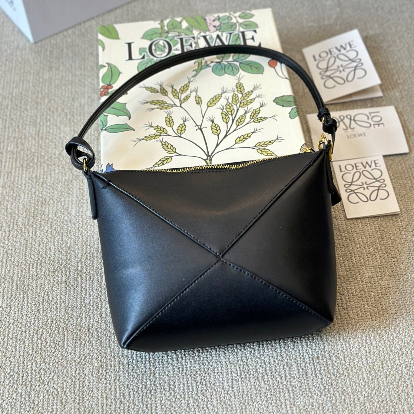 LOE 20 PUZZLE FOLD POUCH IN BLACK NAPPA CALFSKIN mysite