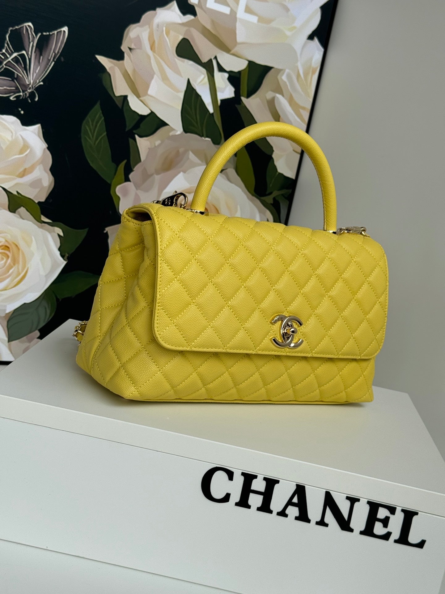 coco handle medium 29cm yellow quilted caviar leather gold hardware mysite