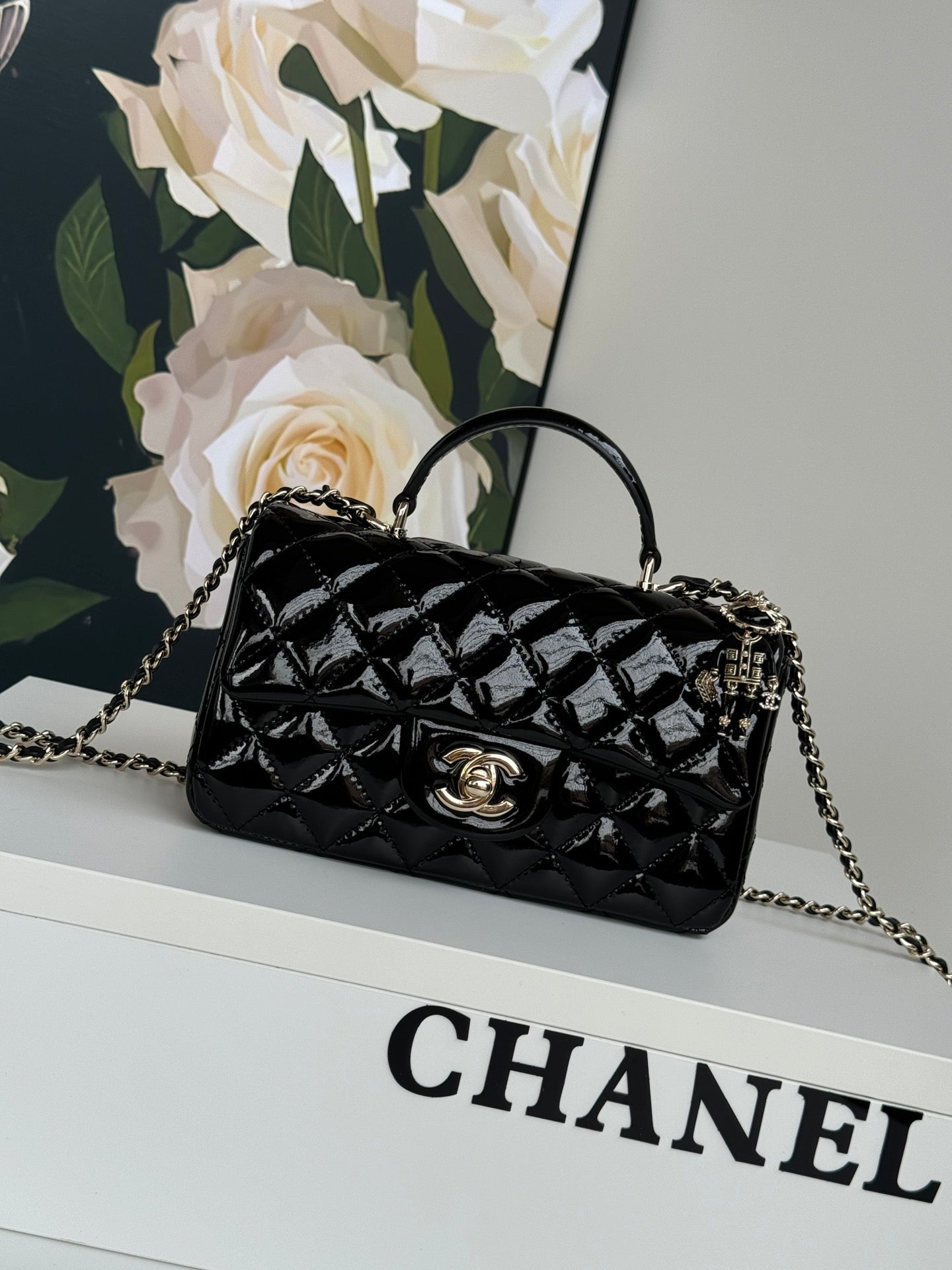 24c mini flap bag 20cm with top handle black patent calfskin mysite