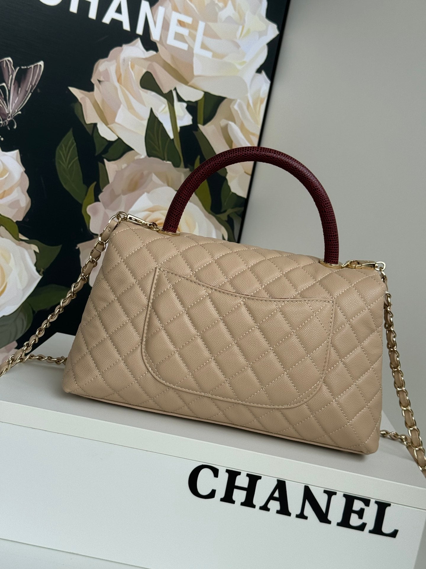 coco handle medium 29cm beige red quilted caviar leather gold hardware mysite