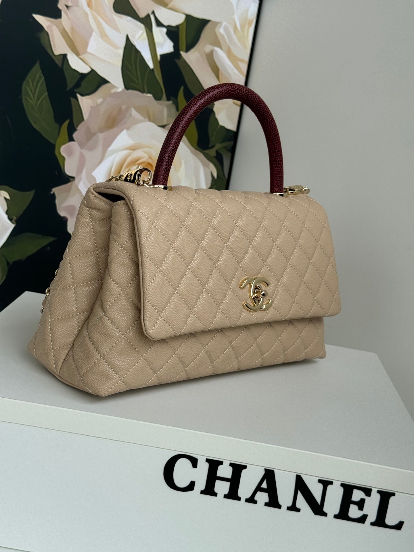 coco handle medium 29cm beige red quilted caviar leather gold hardware mysite