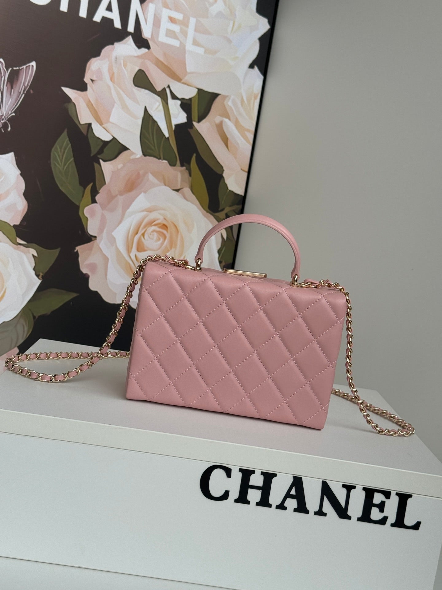 SMALL BOX BAG 18 IN BALLERINA PINK LAMBSKIN GOLD HARDWARE mysite