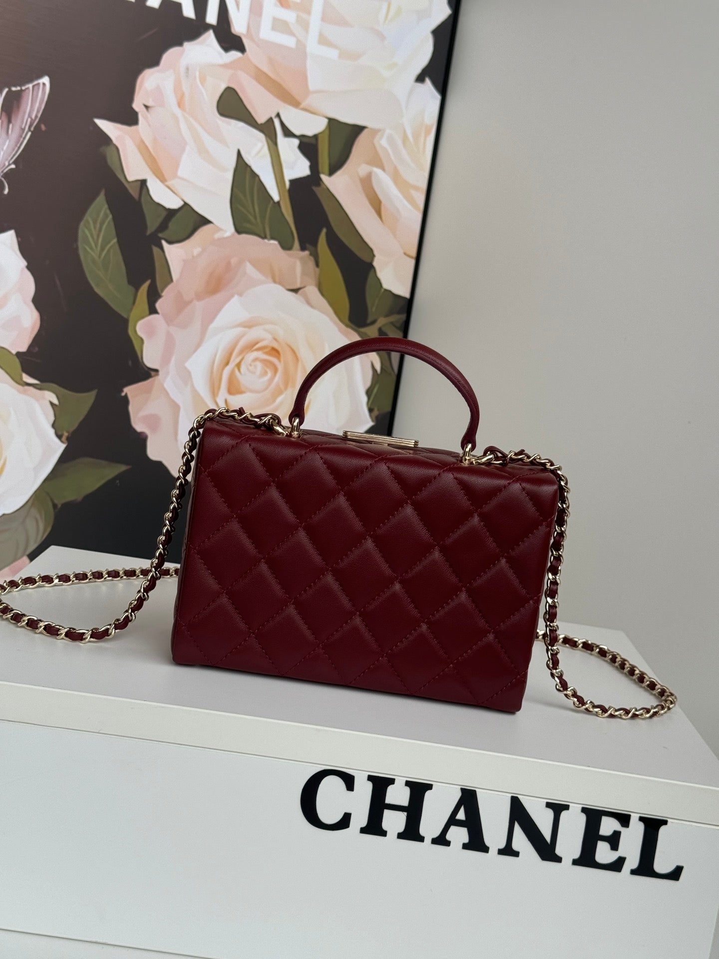 SMALL BOX BAG 18 IN BURGUNDY RED LAMBSKIN GOLD HARDWARE mysite