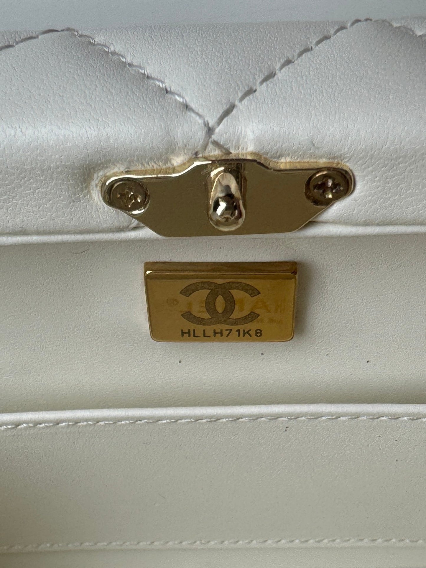 SMALL BOX BAG 18 IN WHITE LAMBSKIN GOLD HARDWARE mysite