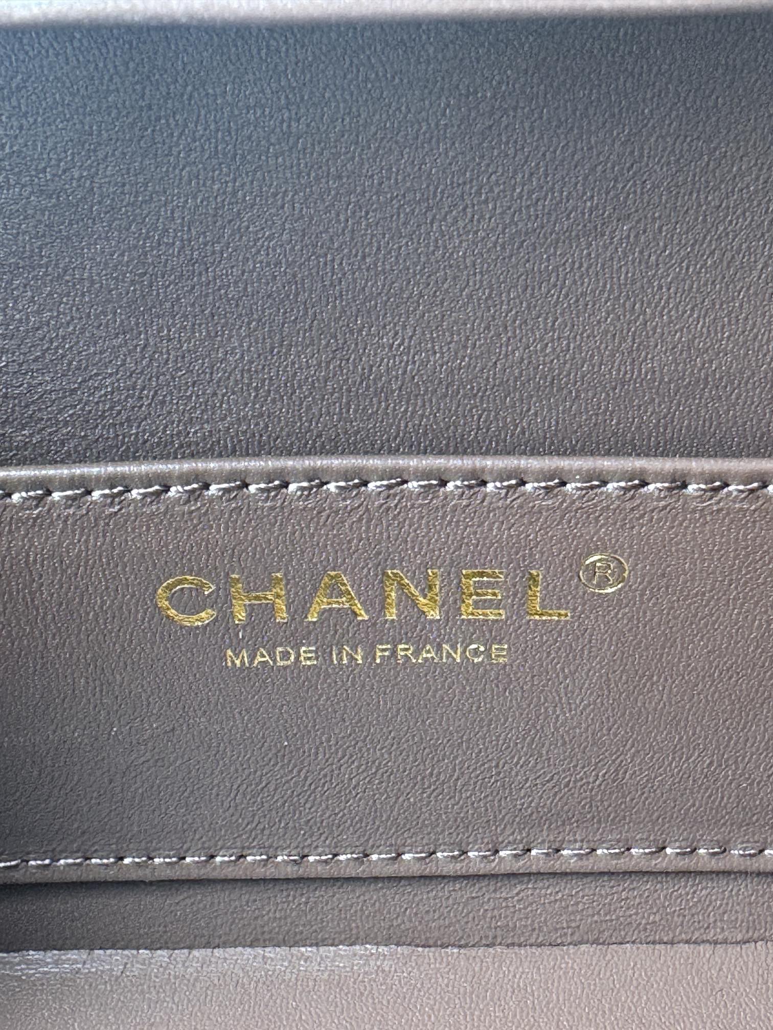 SMALL BOX BAG 18 IN CHOCOLATE LAMBSKIN GOLD HARDWARE mysite