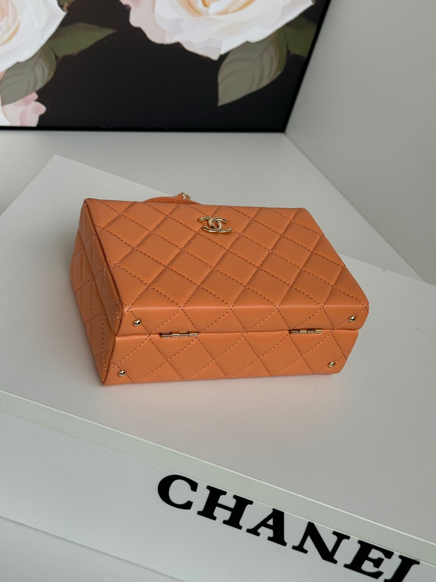 SMALL BOX BAG 18 IN CARROT LAMBSKIN GOLD HARDWARE mysite