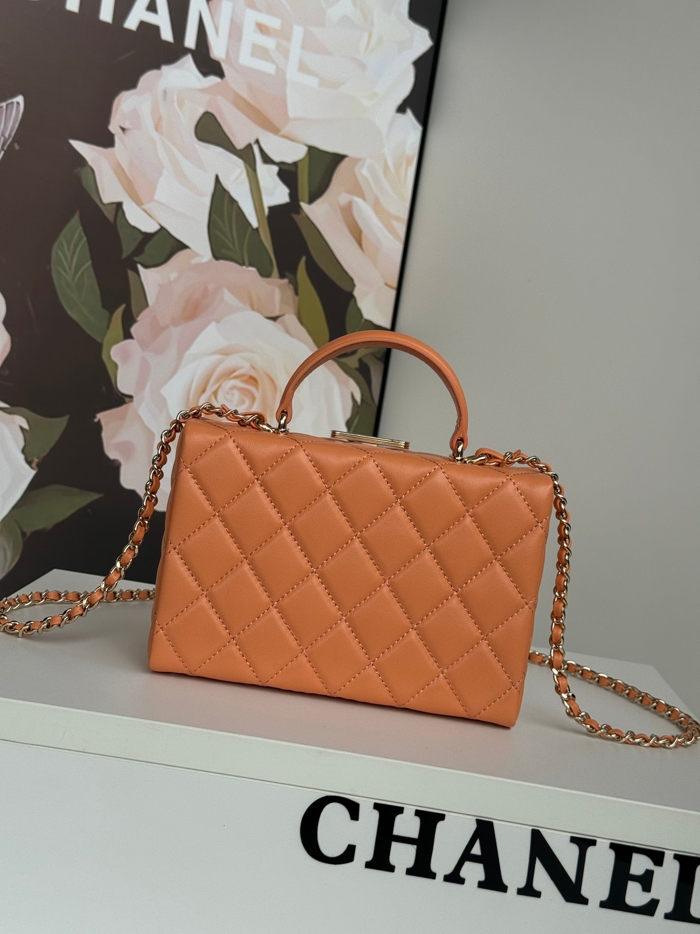 SMALL BOX BAG 18 IN CARROT LAMBSKIN GOLD HARDWARE mysite