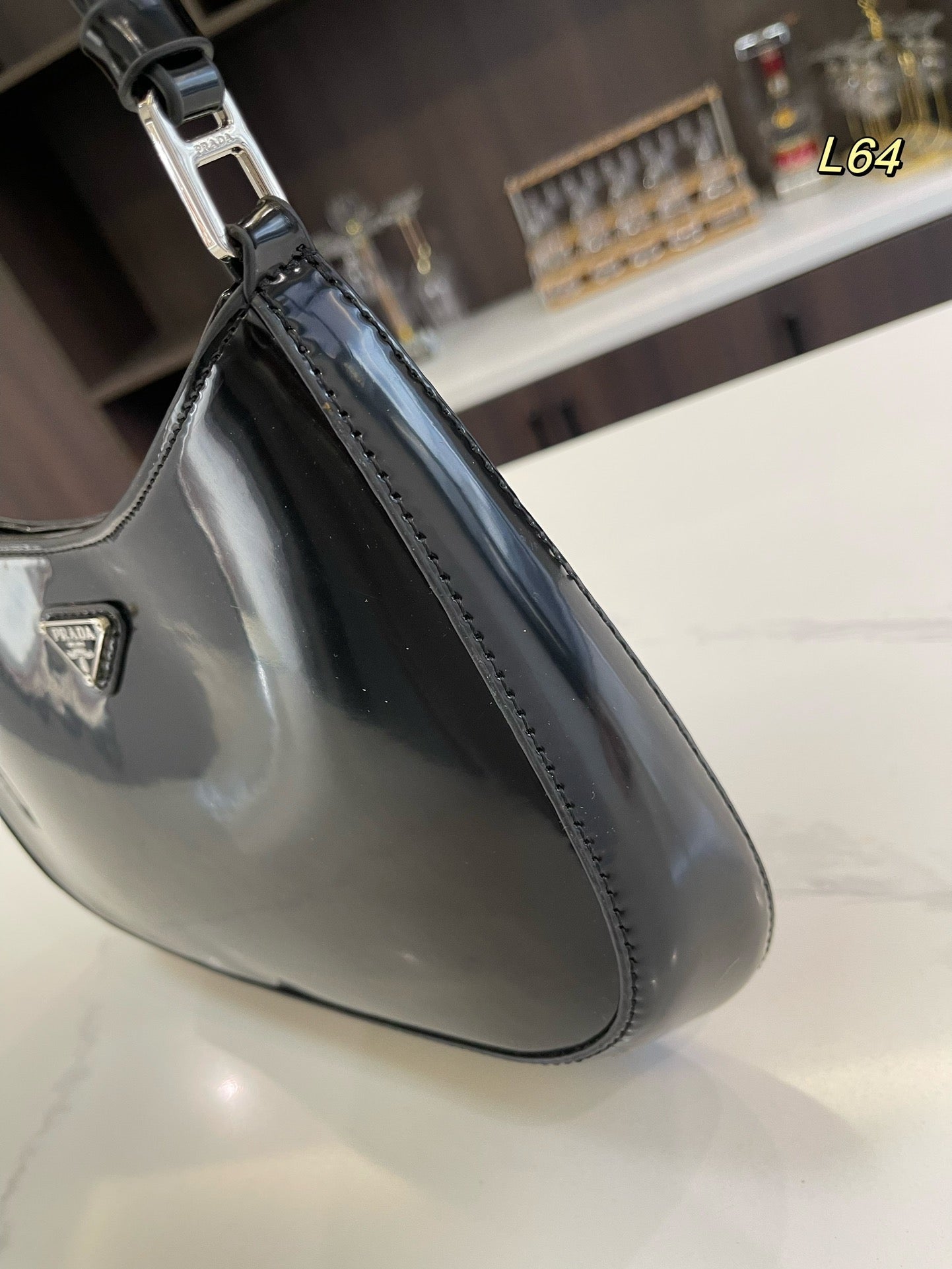 PRA 30 CLEO SHOULDER BAG IN BLACK BRUSHED LEATHER mysite