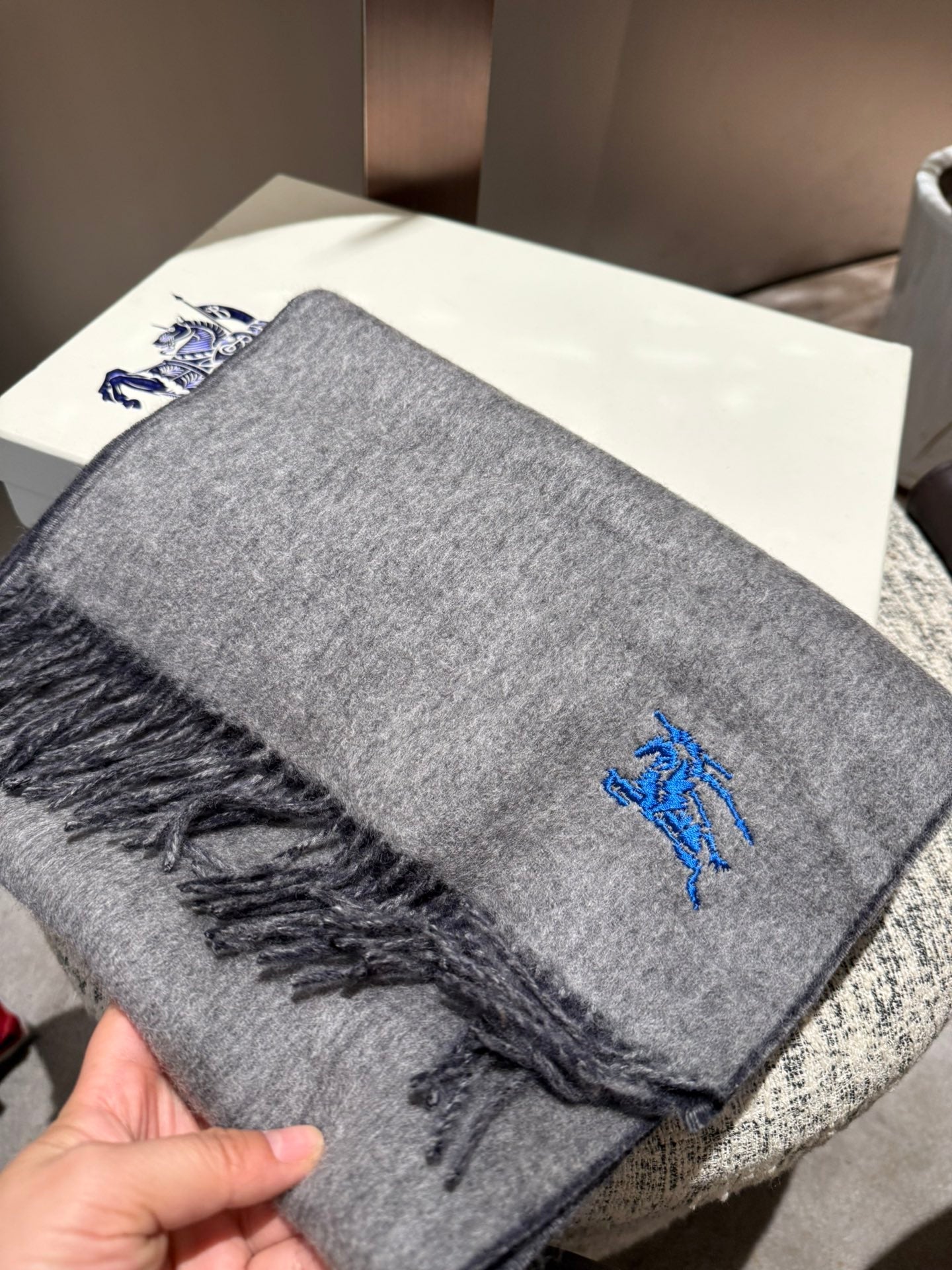 REVERSIBLE SCARF 180 CM IN GRAY CASHMERE 407414 mysite