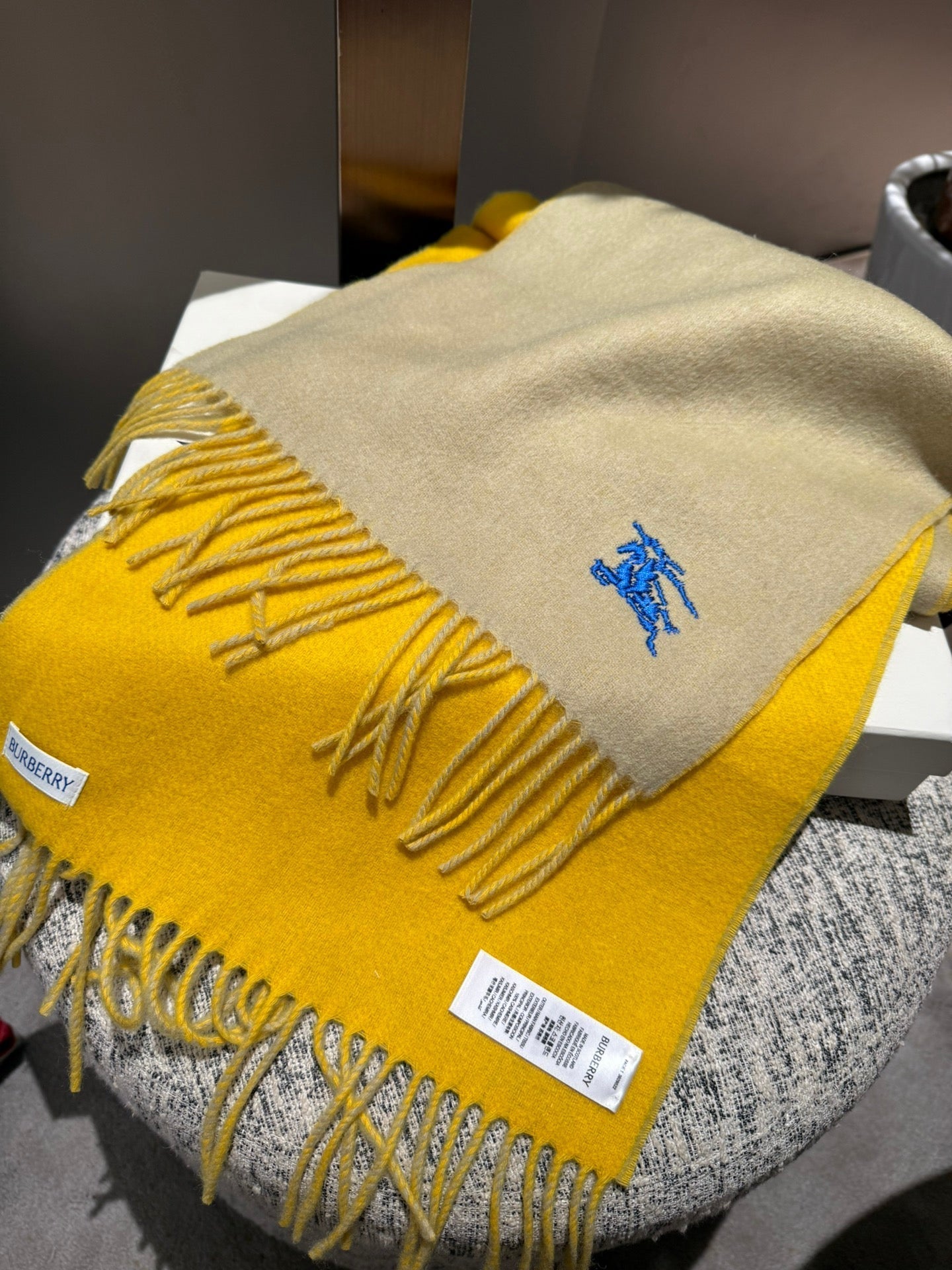 REVERSIBLE SCARF 180 CM IN YELLOW CASHMERE 407415 mysite