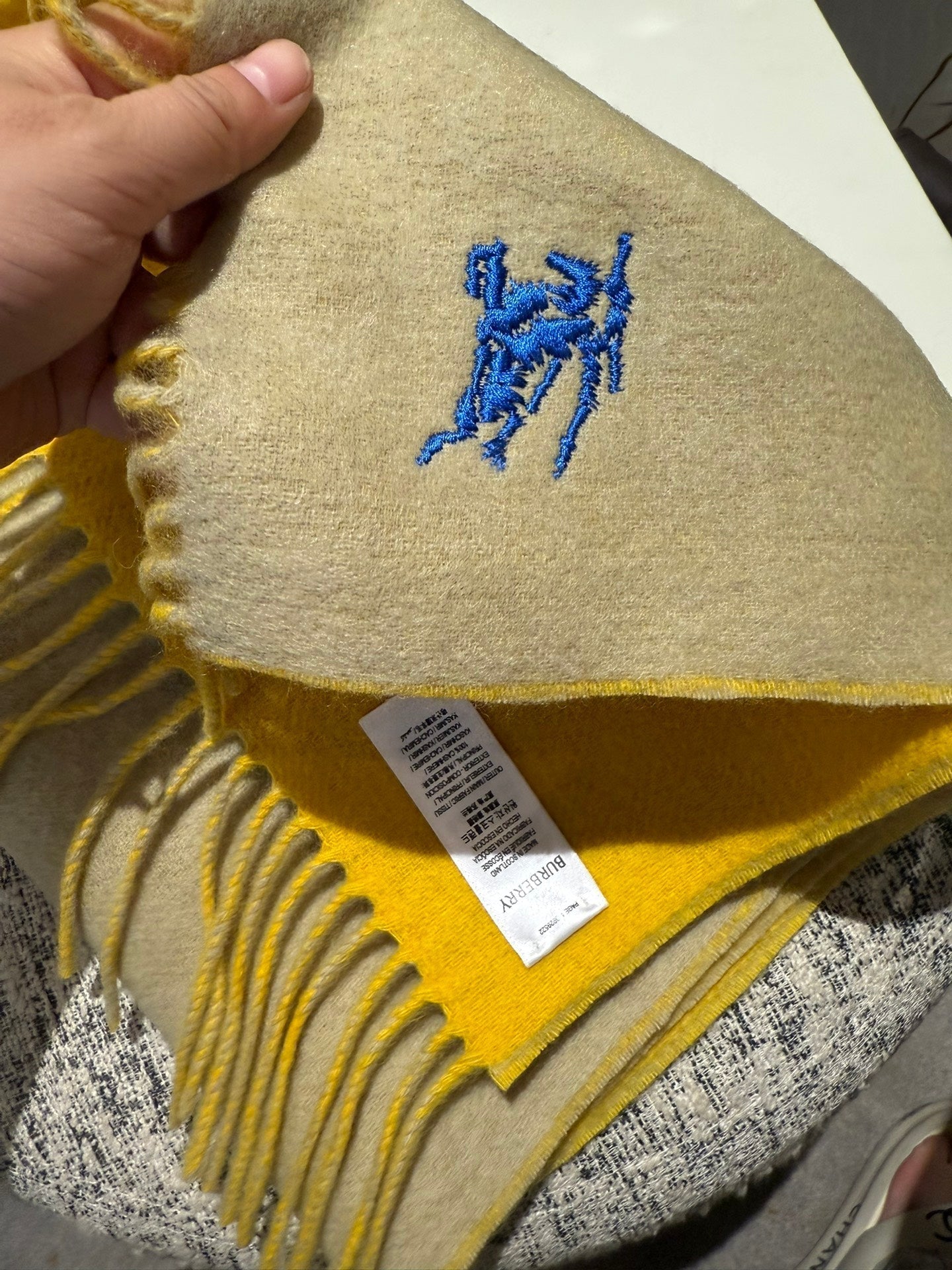REVERSIBLE SCARF 180 CM IN YELLOW CASHMERE 407415 mysite
