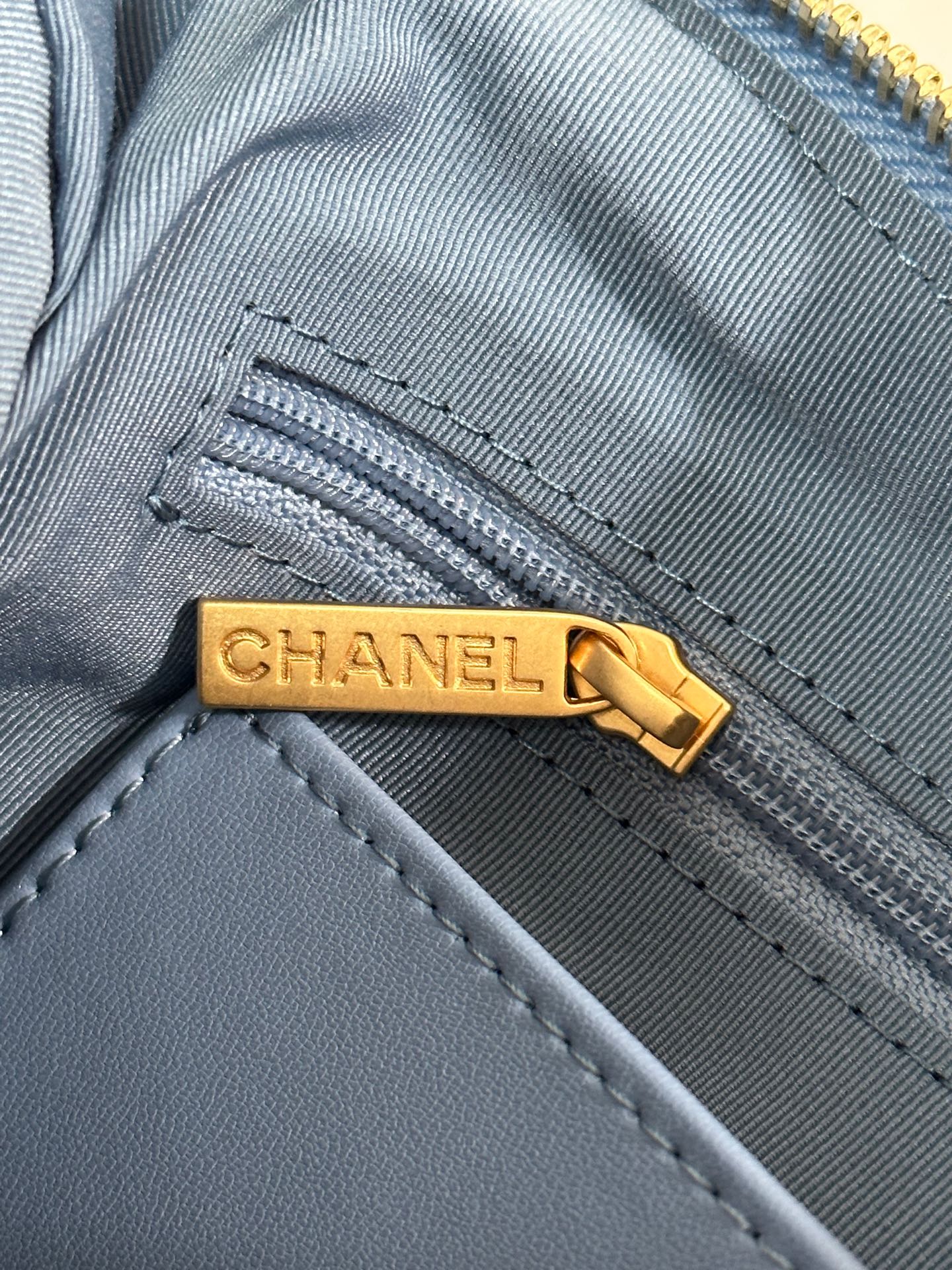 CC 25C Hobo 35cm Baby Blue Demin Gold Hardware 243567 mysite