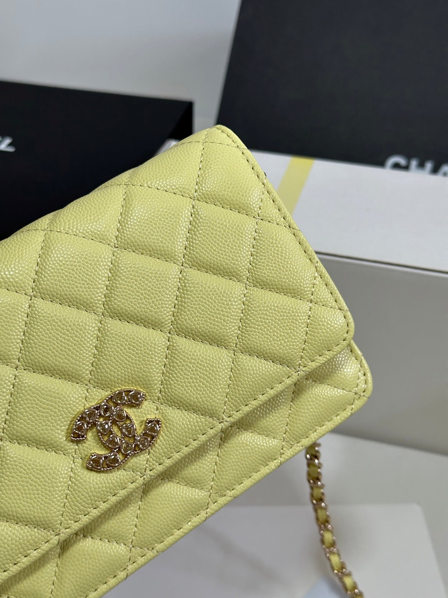 CC 25P Wallet On Chain 19cm Yellow Pastel Cowhide Heart Rhinestone 243595 mysite