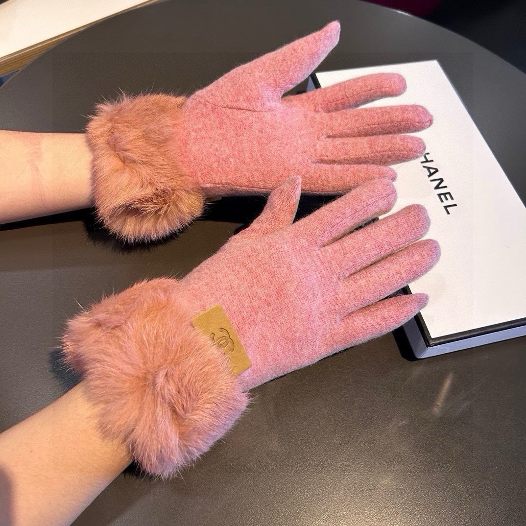 GLOVES IN FLAMINGO PINK WOOL AND RABBIT FUR 420534 mysite
