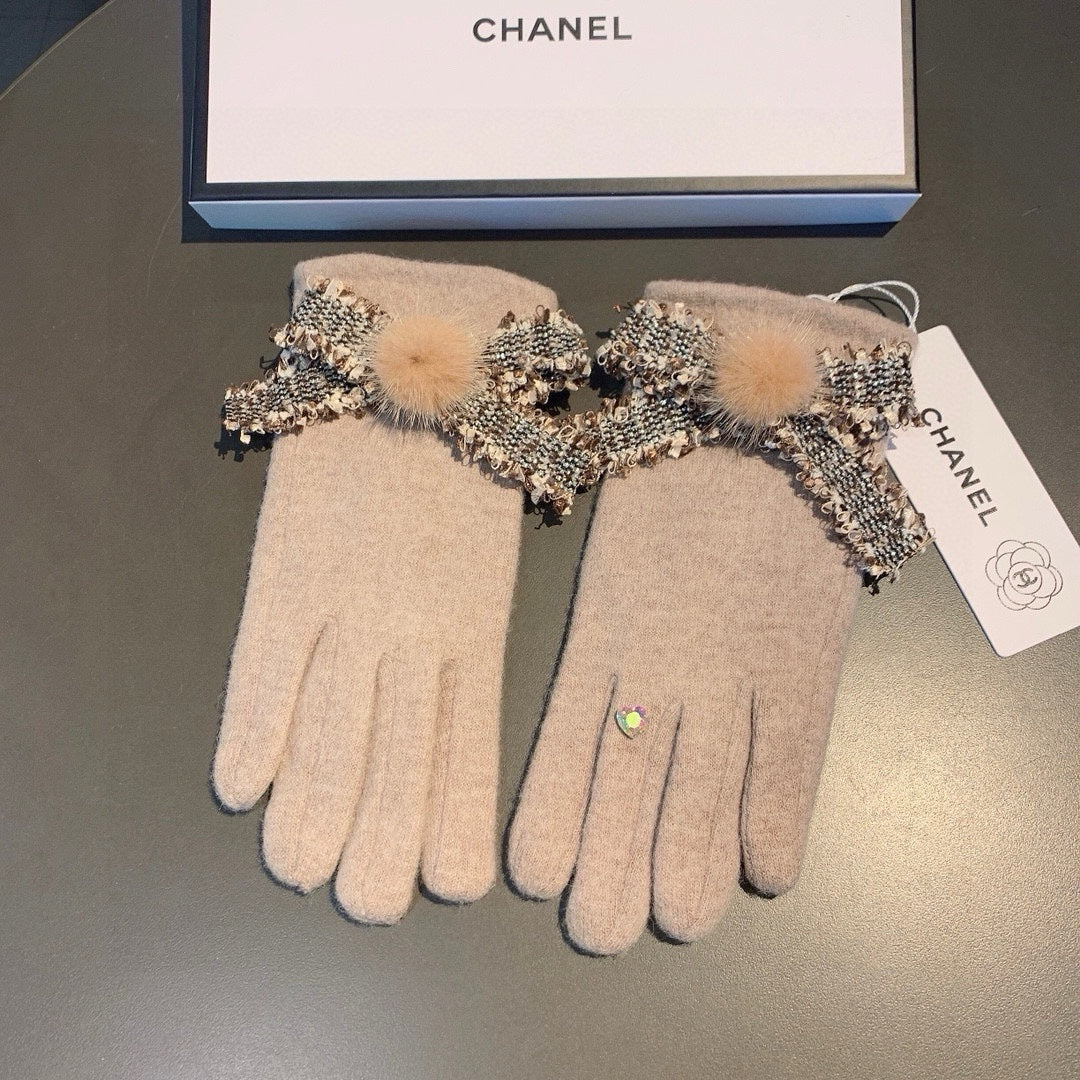 GLOVES IN PALE BROWN WOOL 420538 mysite