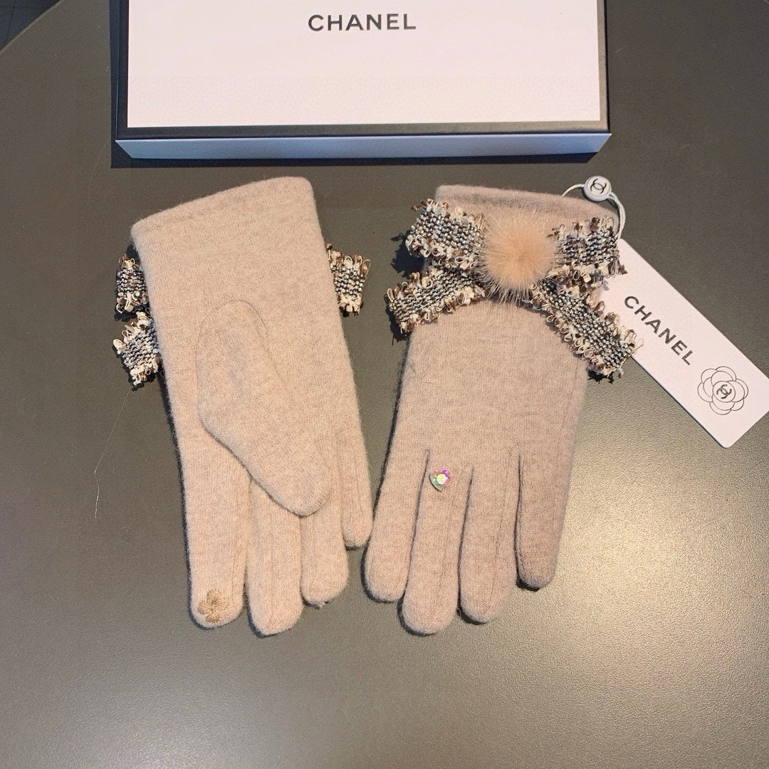 GLOVES IN PALE BROWN WOOL 420538 mysite