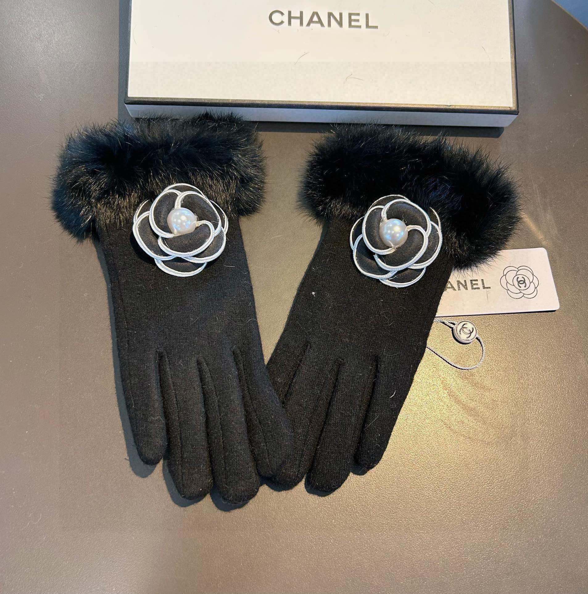 GLOVES IN BLACK WOOL WITH RABBIT FUR 439141 mysite