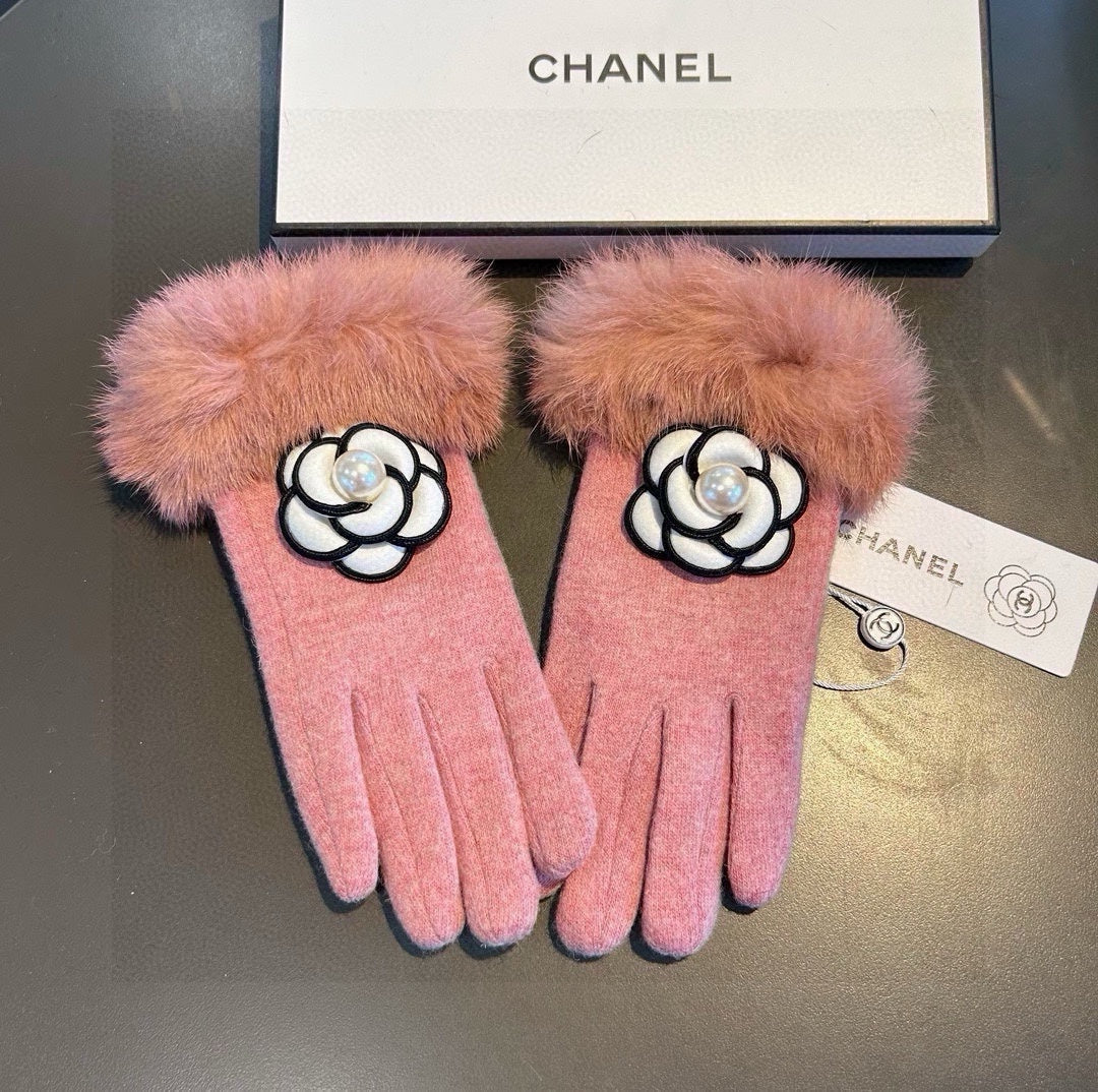 GLOVES IN ROUGE PINK WOOL WITH RABBIT FUR 439142 mysite
