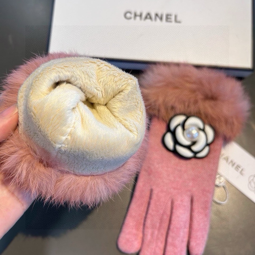 GLOVES IN ROUGE PINK WOOL WITH RABBIT FUR 439142 mysite