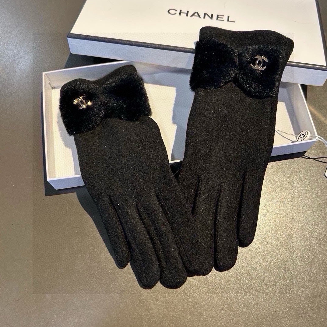 GLOVES IN BLACK WOOL WITH RABBIT FUR 456297 mysite