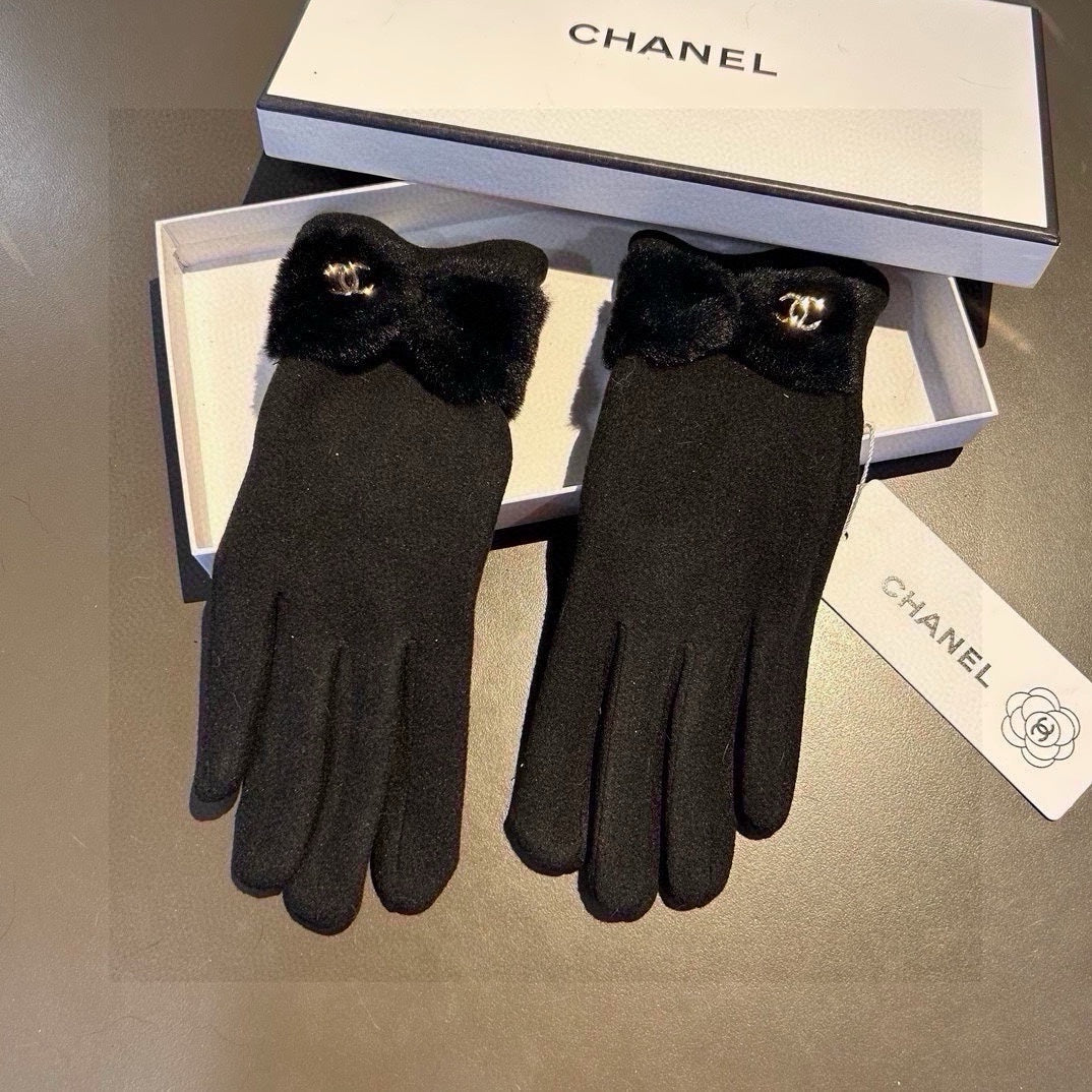 GLOVES IN BLACK WOOL WITH RABBIT FUR 456297 mysite