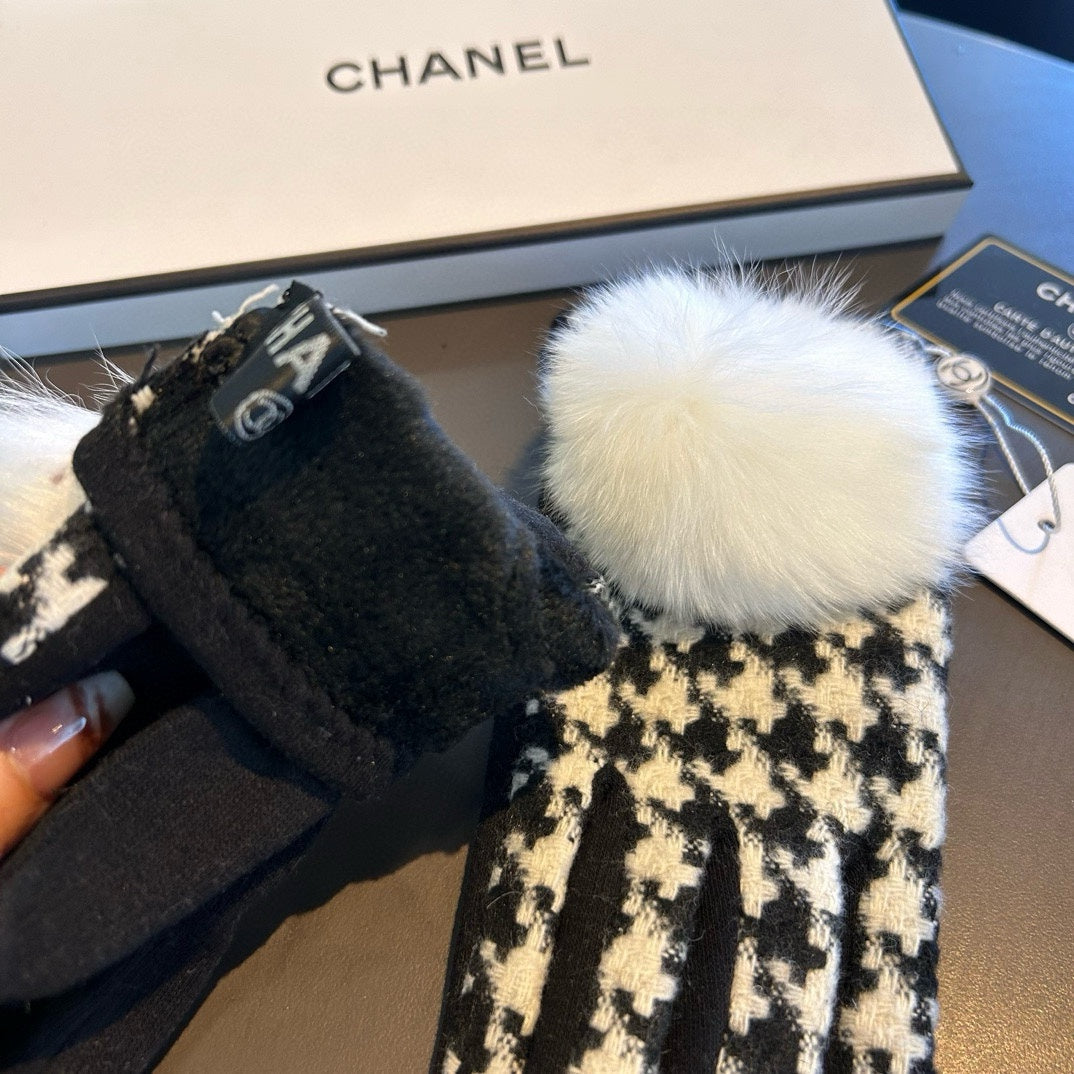 GLOVES IN BLACK MIX WHITE WOOL 462258 mysite