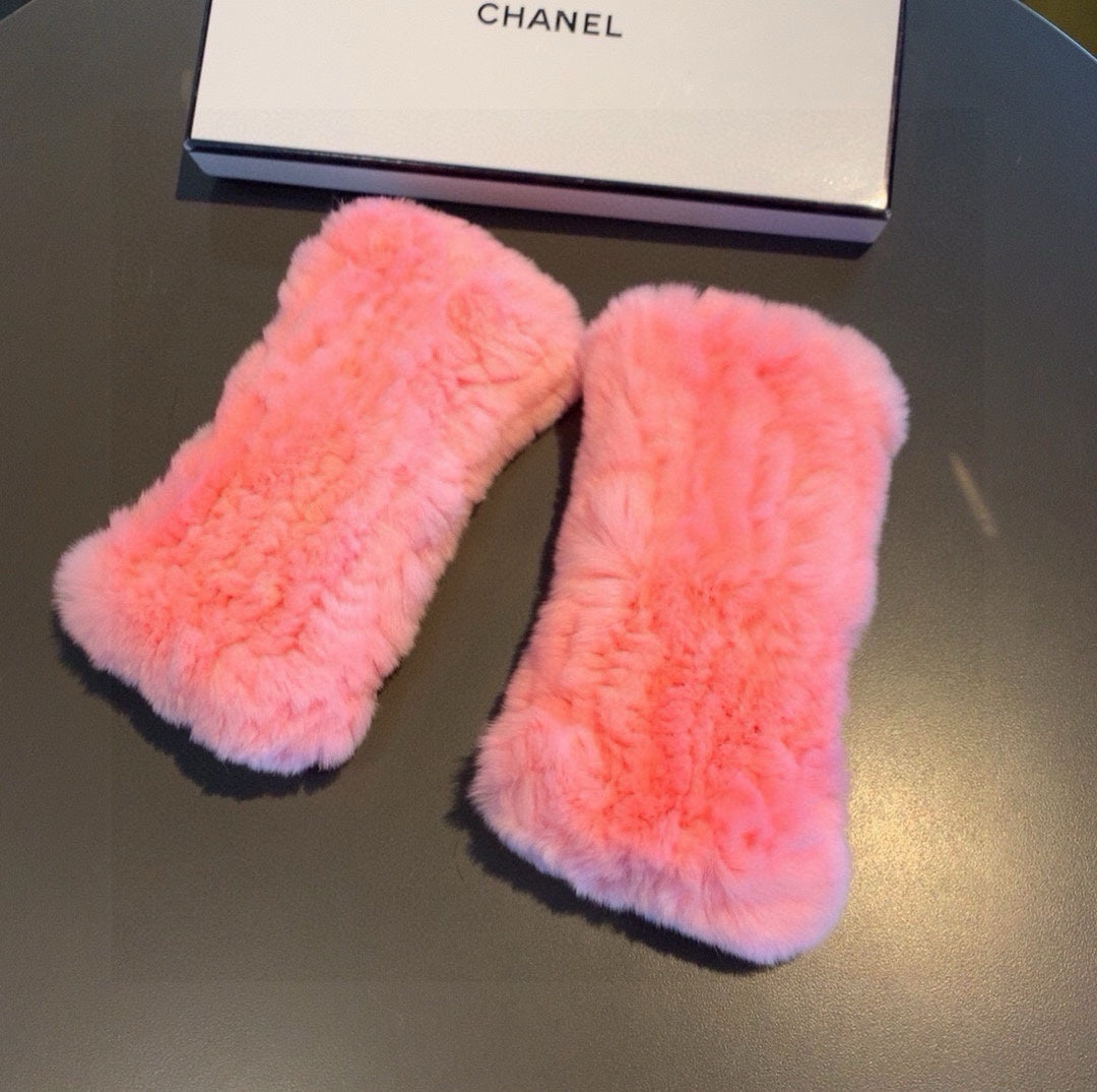 FINGERLESS HALF GLOVES IN ROUGE PINK RABBIT FUR 462276 mysite