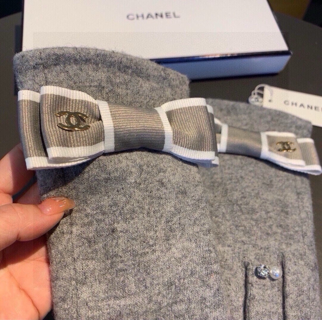 CC GLOVES IN PALE GRAY WOOL WITH BOW 463856 mysite