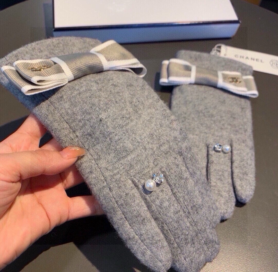 CC GLOVES IN PALE GRAY WOOL WITH BOW 463856 mysite