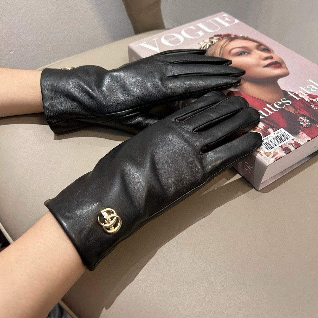 TOUCHSCREEN GLOVES IN BLACK LAMBSKIN AND SHEARLING LINING 463863 mysite
