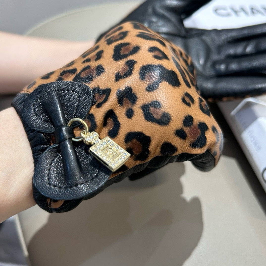 GLOVES IN PERU BROWN MONOGRAM LAMBSKIN 465005 mysite