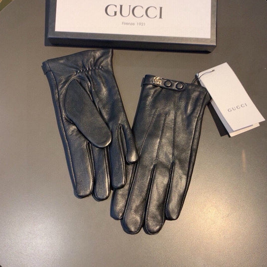 GLOVES WITH DOUBLE BUTTONS IN BLACK LAMBSKIN AND FLEECE LINING 465013 mysite