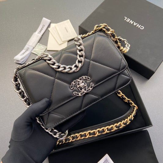 CC 19 Woc 19cm Black Calfskin SIlver Hardware mysite