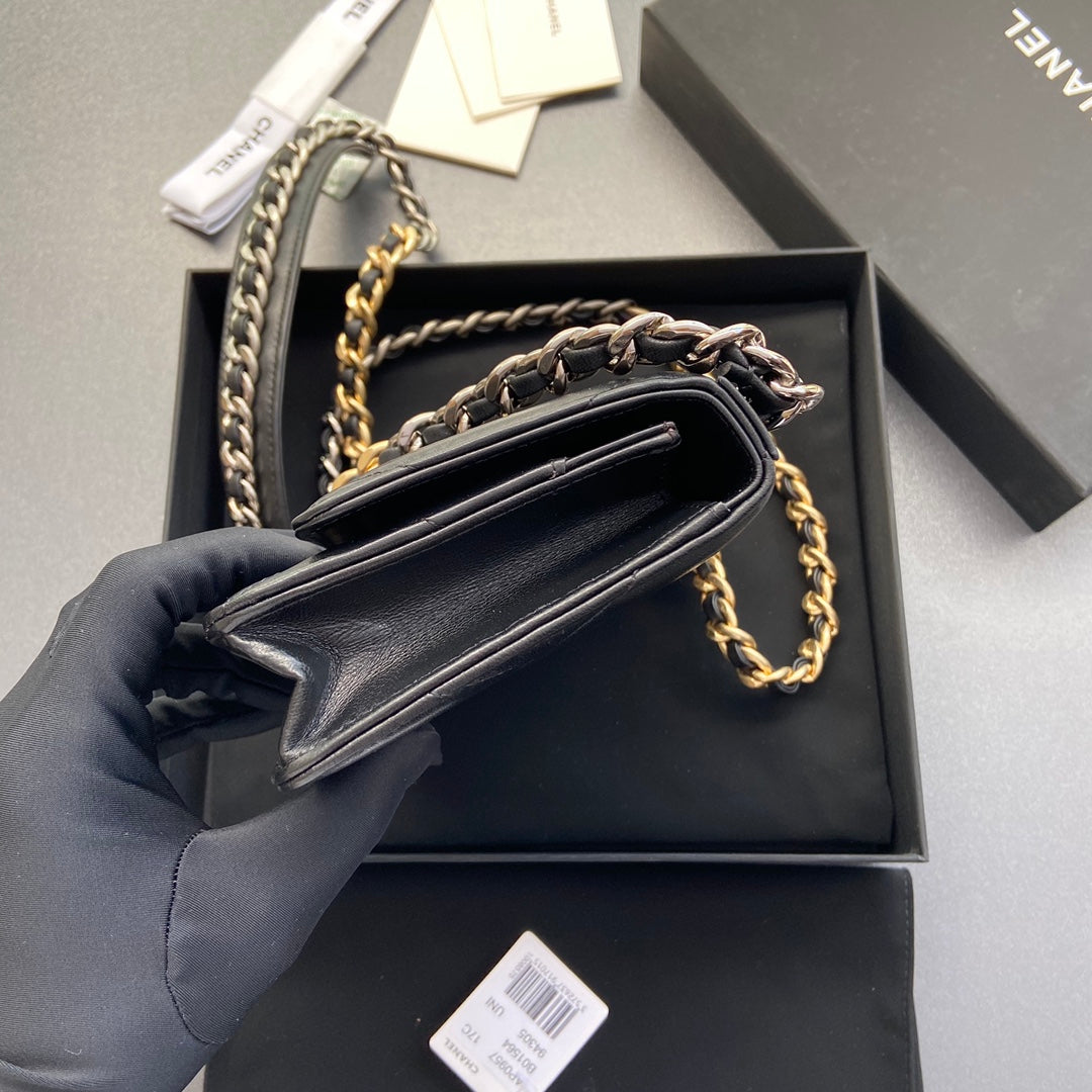 CC 19 Woc 19cm Black Calfskin Gold Hardware mysite