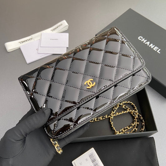 CC Woc 20cm Black Patent Calfskin Gold Hardware mysite