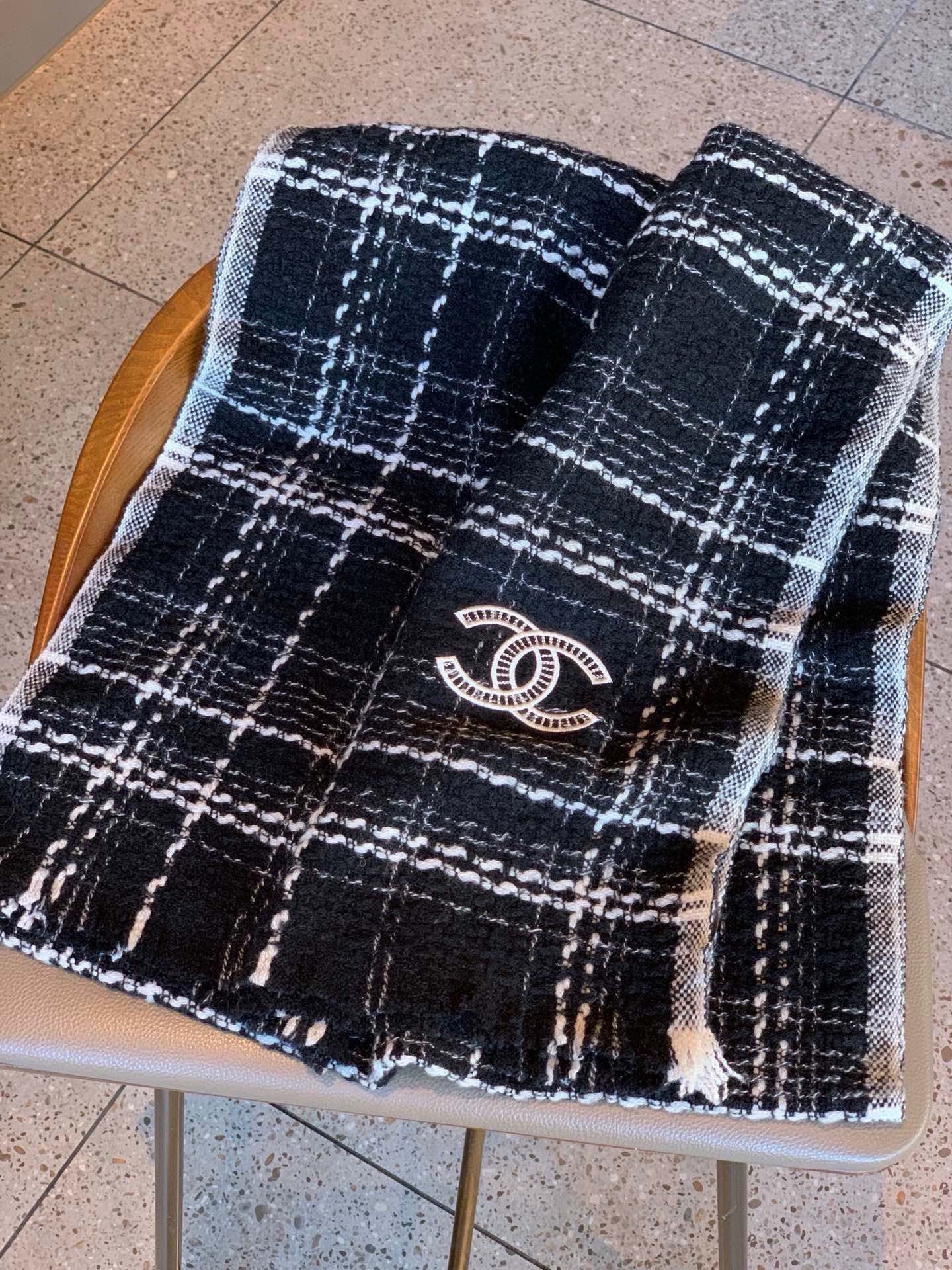 CC Scarf 200 CM In Black With White Stripes Cashmere 415342 mysite