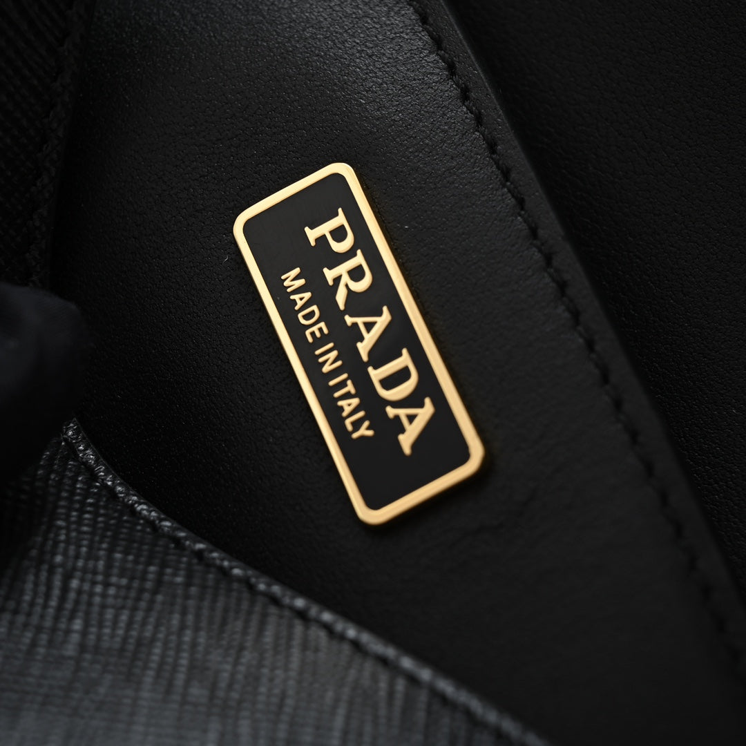 MINI FLAP BAG 20 IN BLACK SAFFIANO LEATHER GOLD HARDWARE mysite