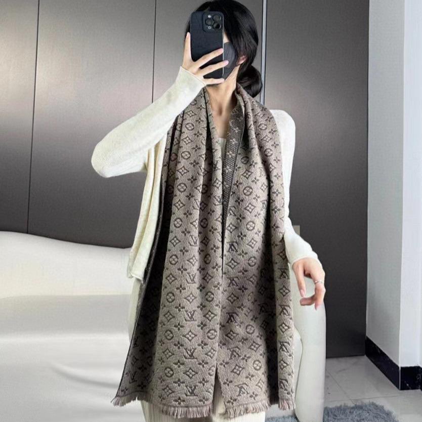 SCARF 180 CM IN KHAKI BROWN CLASSIC MONOGRAM CASHMERE 396440 mysite